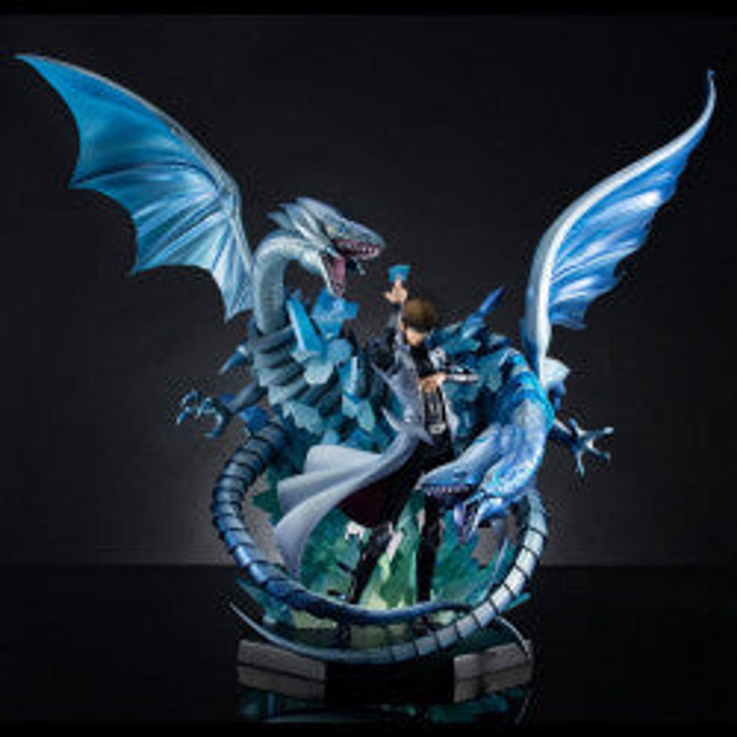 Blue eyes white sale dragon action figure