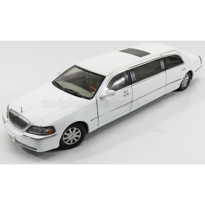 EX Display Lincoln Town Car Limousine 2003 White 1:18 (4201)