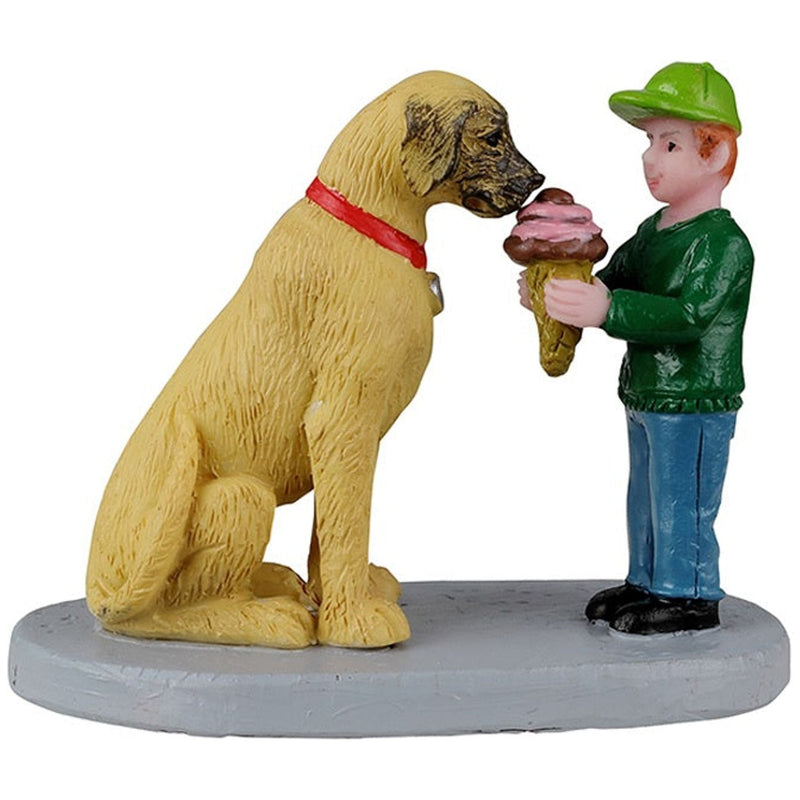 Caddington Village Figurine: Best Friends Share 22122