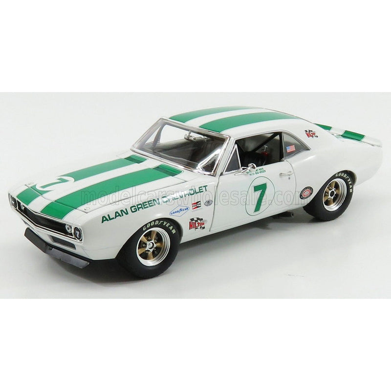 Chevrolet Camaro Z / 28 Coupe N 7 1967 M.Dudley White Green 1:18