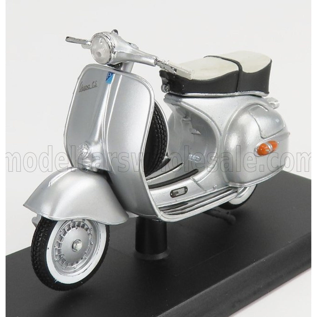 Piaggio Vespa 150 GS Messerschmitt 1961 Silver - 1:18