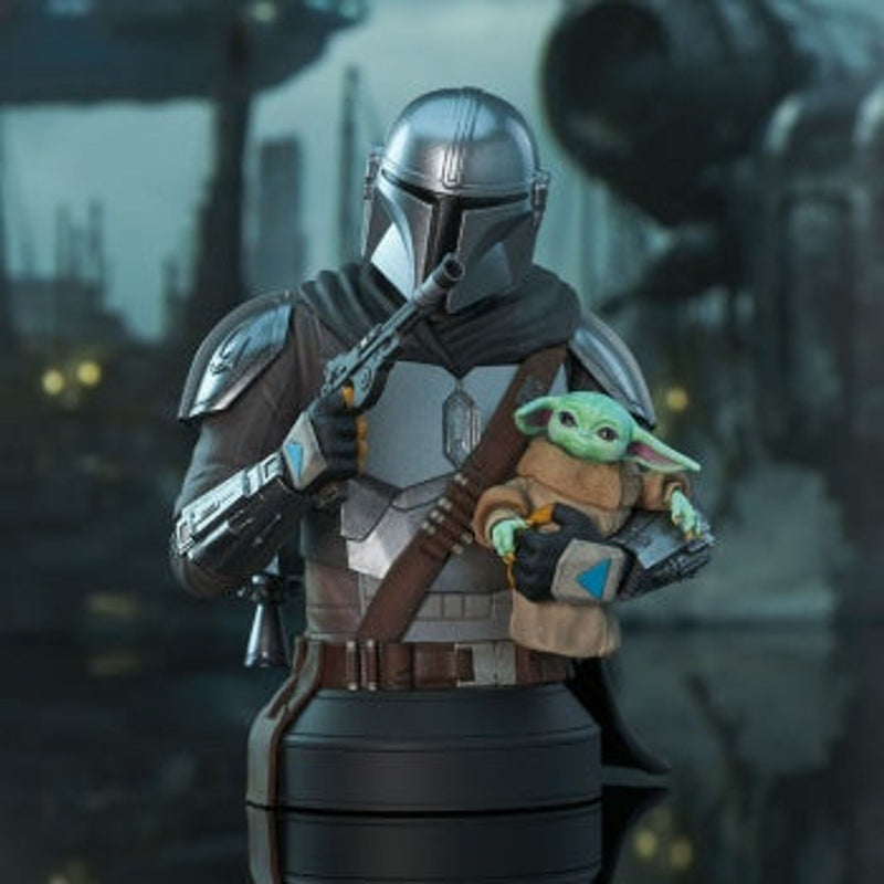 Star Wars The Mandalorian With Grogu Scale PX Bust - 1:6