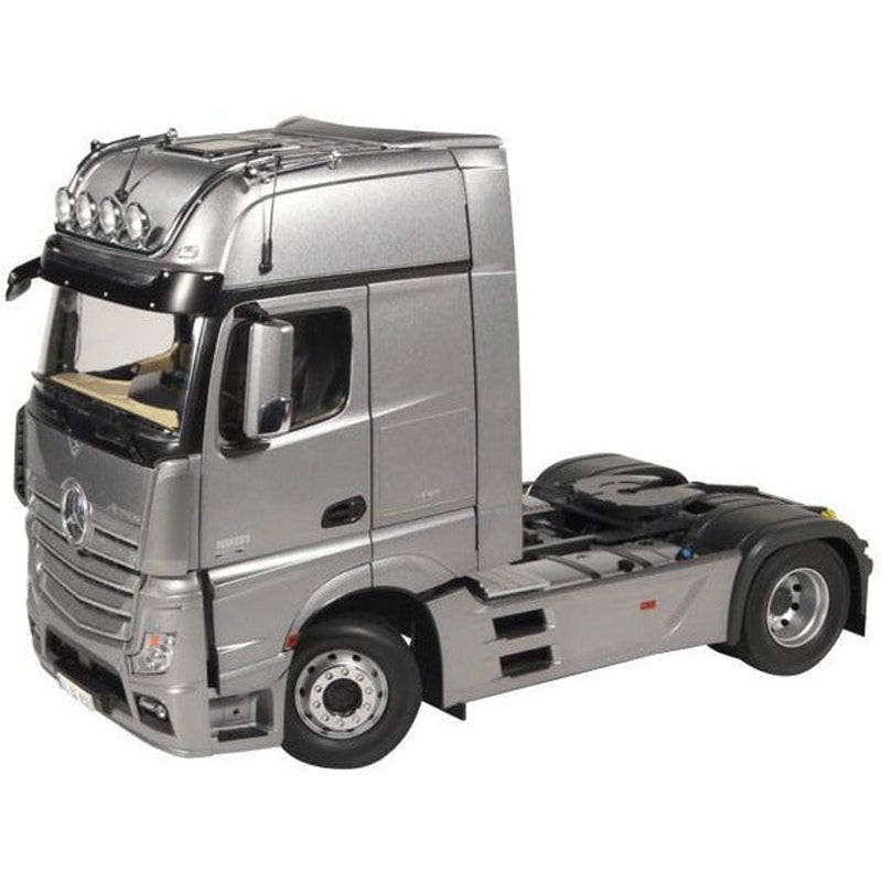 MB Actros 4x2 GigaSpace Truck Tractor FH 25 Silver - 1:18