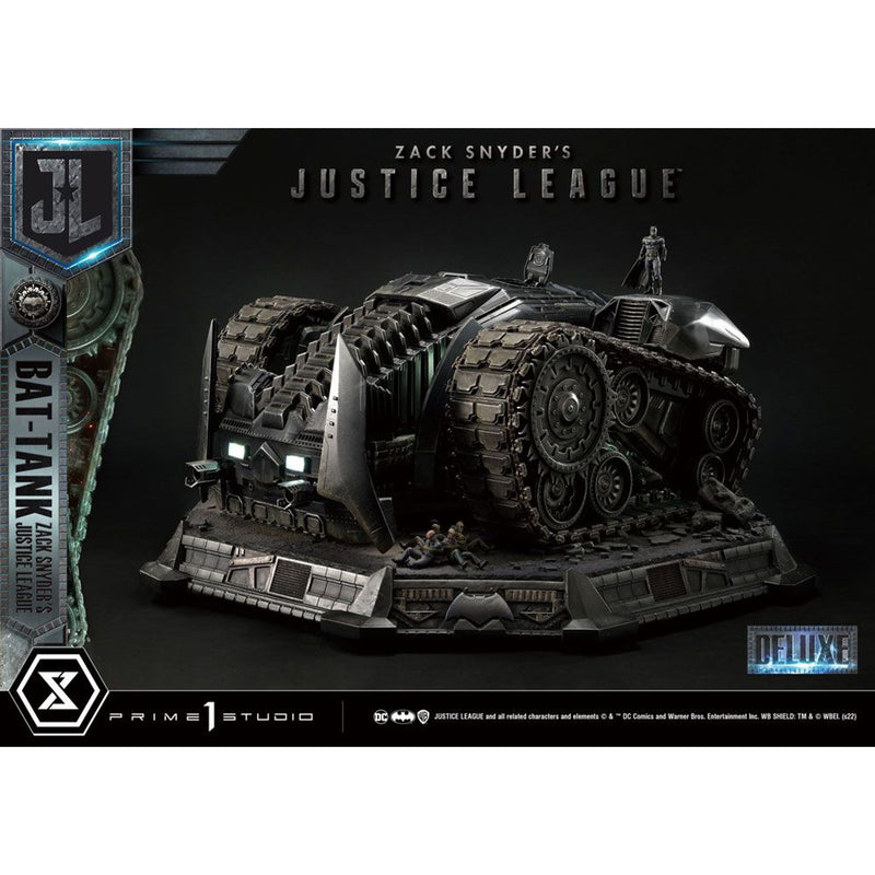 Zack Snyder's Justice League Museum Masterline Diorama Bat-Tank Deluxe Version - 36 CM
